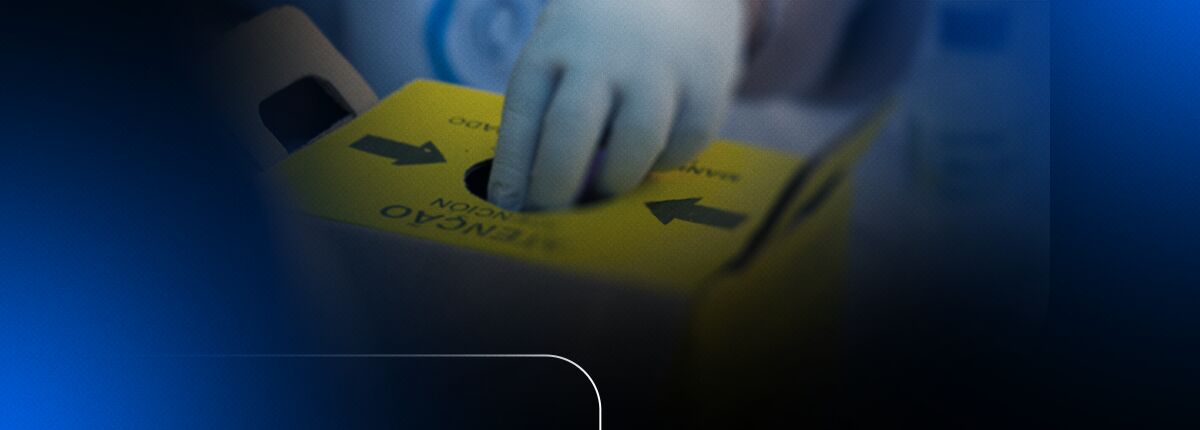 Caixa de descarte com indicador de coleta